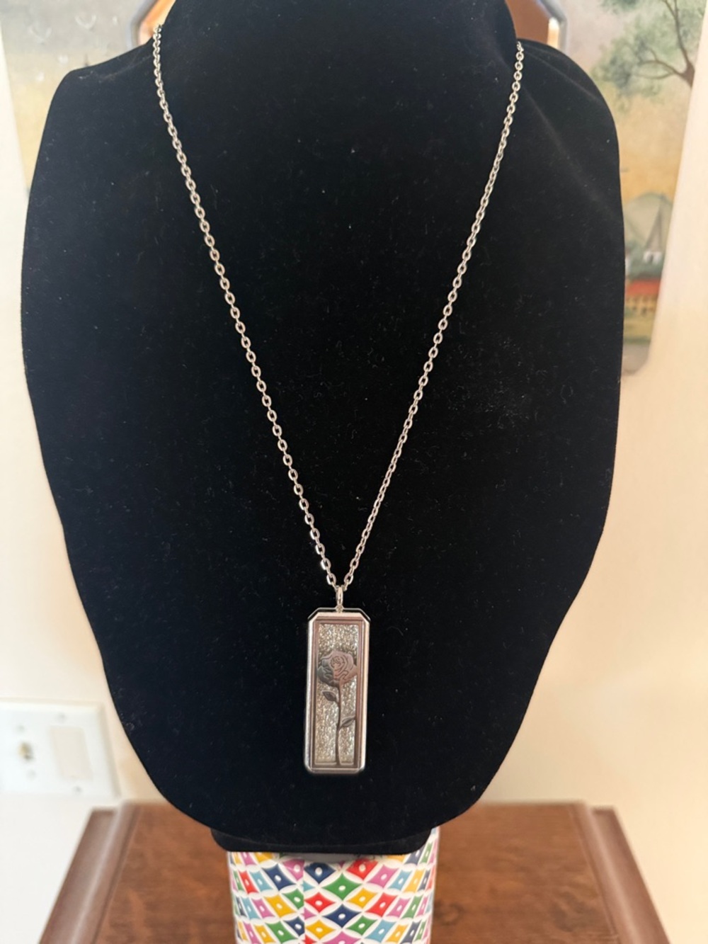 Aromatherapy Rectangular Rose Necklace.